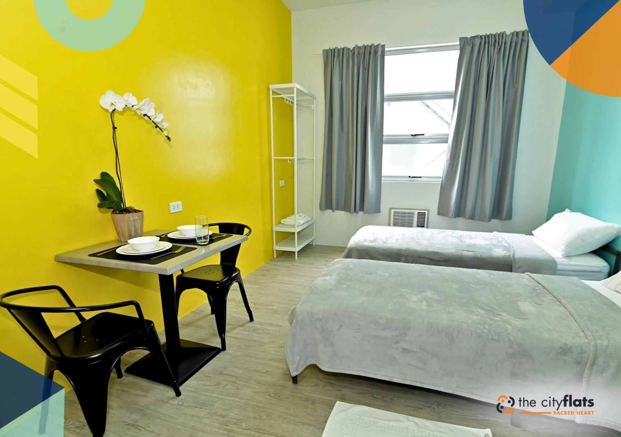 The City Flats Sacred Heart Makati City Exterior photo